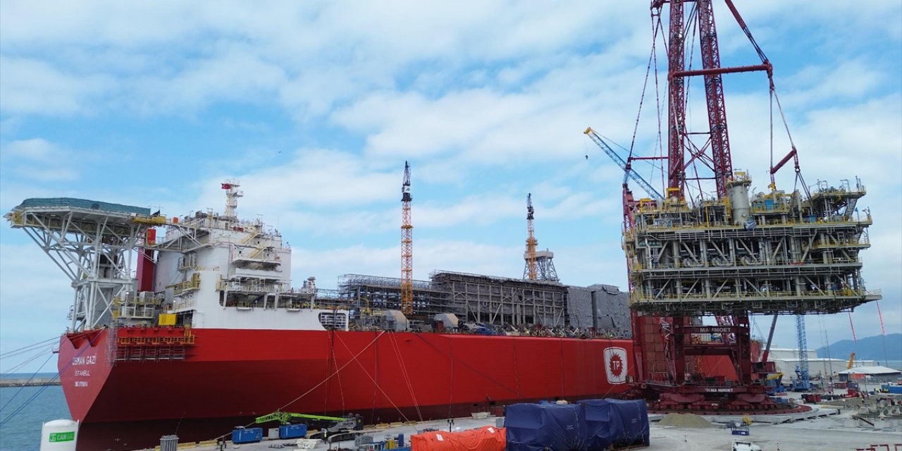 Osman Gazi Yüzer Üretim Platformu'nda Gaz Akışının Sürekliliğini Sağlayacak Kritik Aşama Tamamlandı