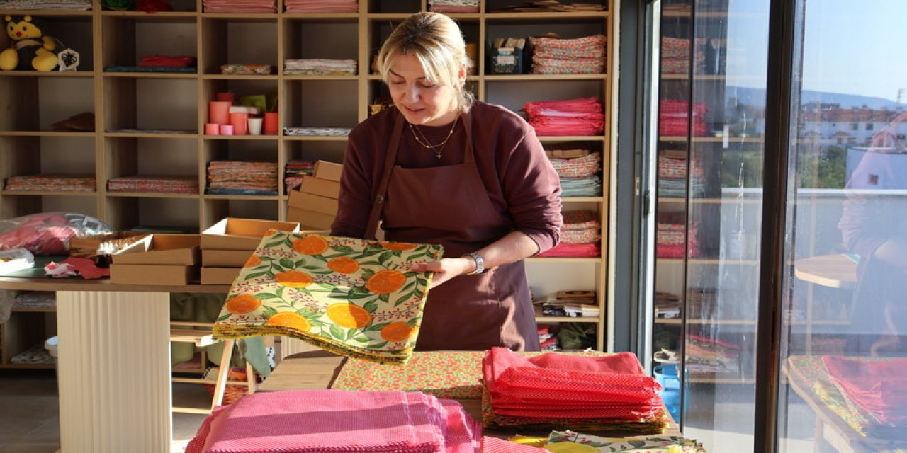 Üretimle Güçlenen Kadınlar - Bal Mumundan Geliştirdiği Ürünle Plastik Streç Filme Alternatif Sunuyor