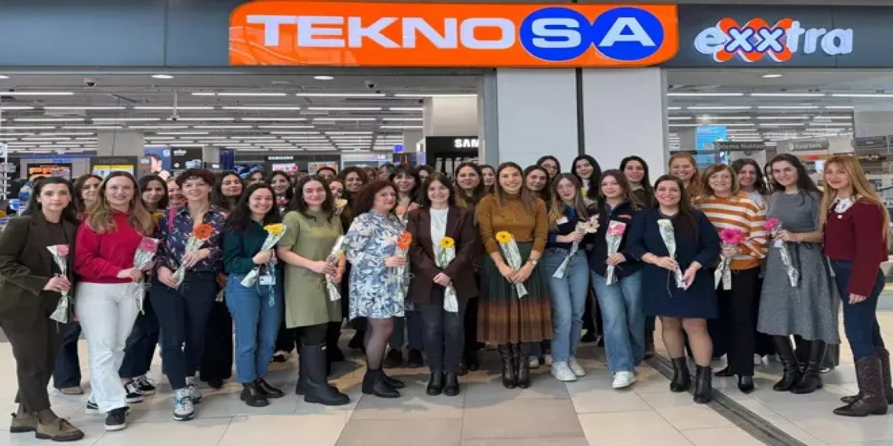 Teknosa 8 Mart Dünya Kadınlar Günü'nü Kadın Çalışanlarıyla Kutladı