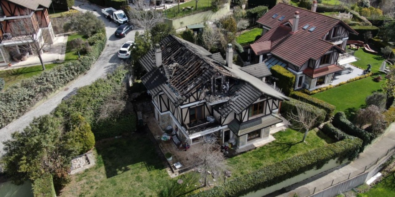 Oyuncu Aslıhan Karalar Ölümden Döndü: Lüks Villadaki Yangın Havadan Görüntülendi