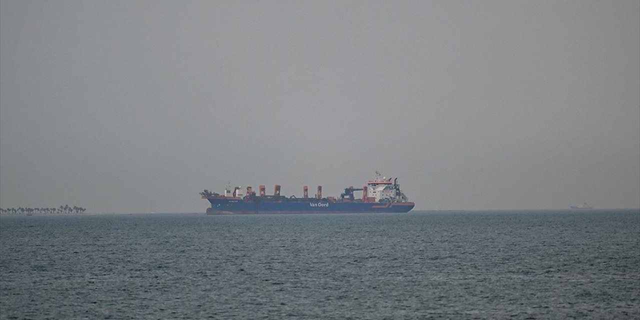 Hürmüz Boğazı'ndaki Gelişmeler Yeni Koridor Önerilerini Gündeme Getirdi