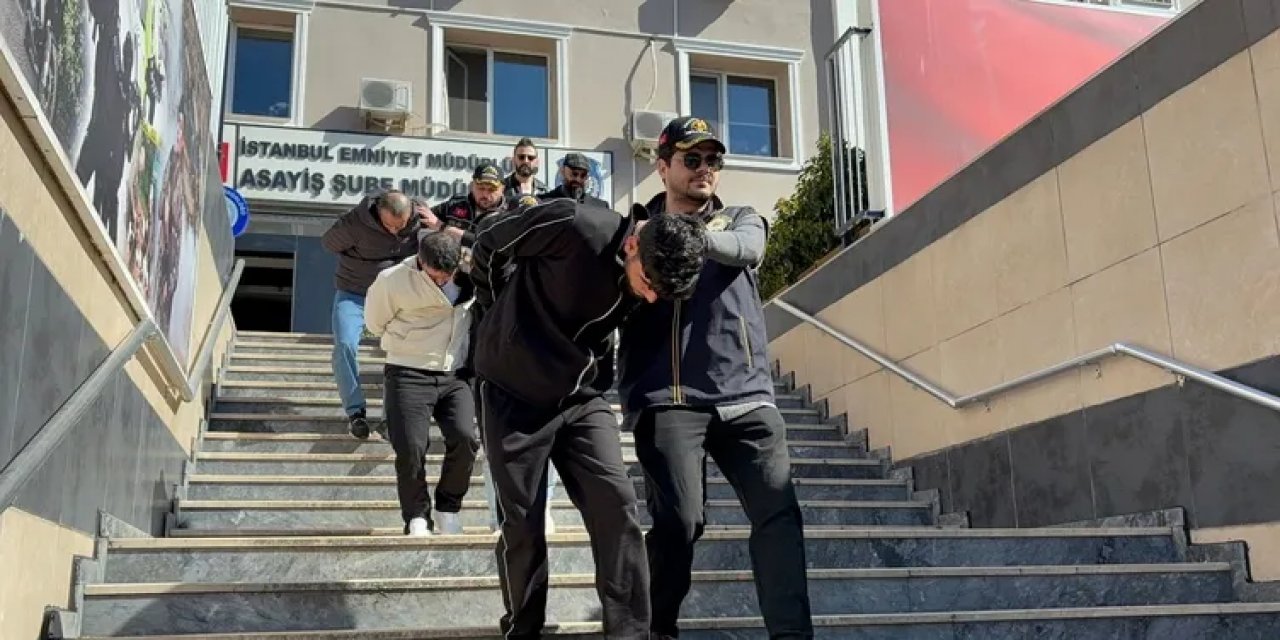 Kadıköy'de Akılalmaz Hırsızlık! 68 Yaşındaki Kadın Ve Bakıcısını Bağlayıp Kasayı Boşalttılar!