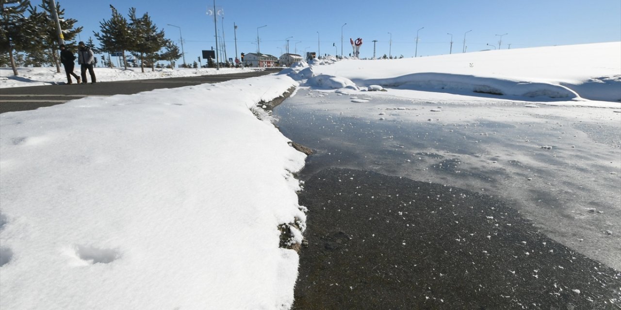 Bazı İllerde Soğuk Hava ve Kar Etkisini Sürdürüyor