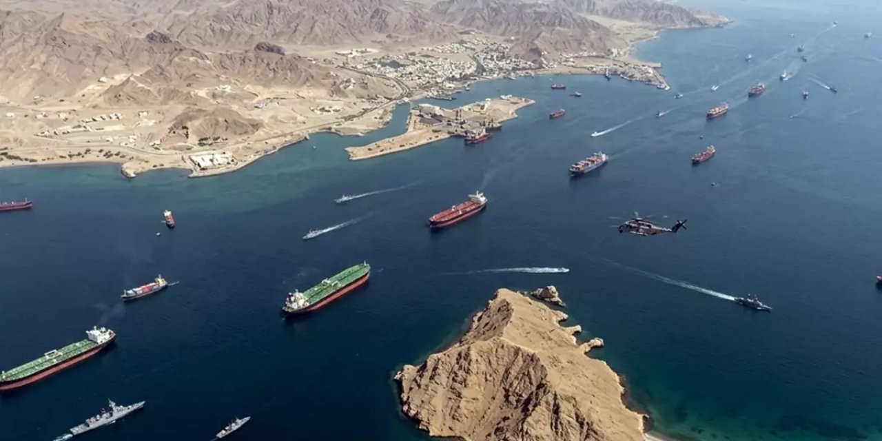 Devrim Muhafızları'ndan Yeni Hürmüz Boğazı Tehdidi