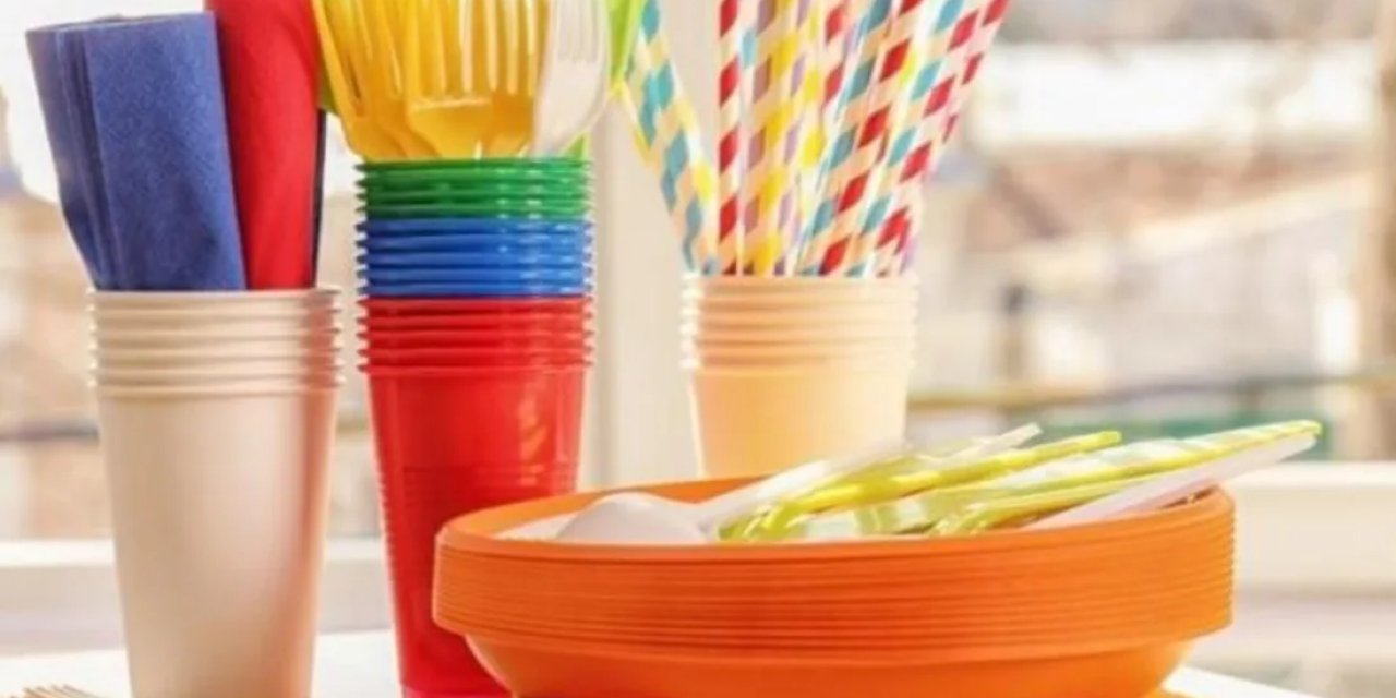 Tek Kullanımlık Plastik Çatal, Tabak Ve Pipetler Yasaklanıyor, Yerlerine Bunlar Gelecek.