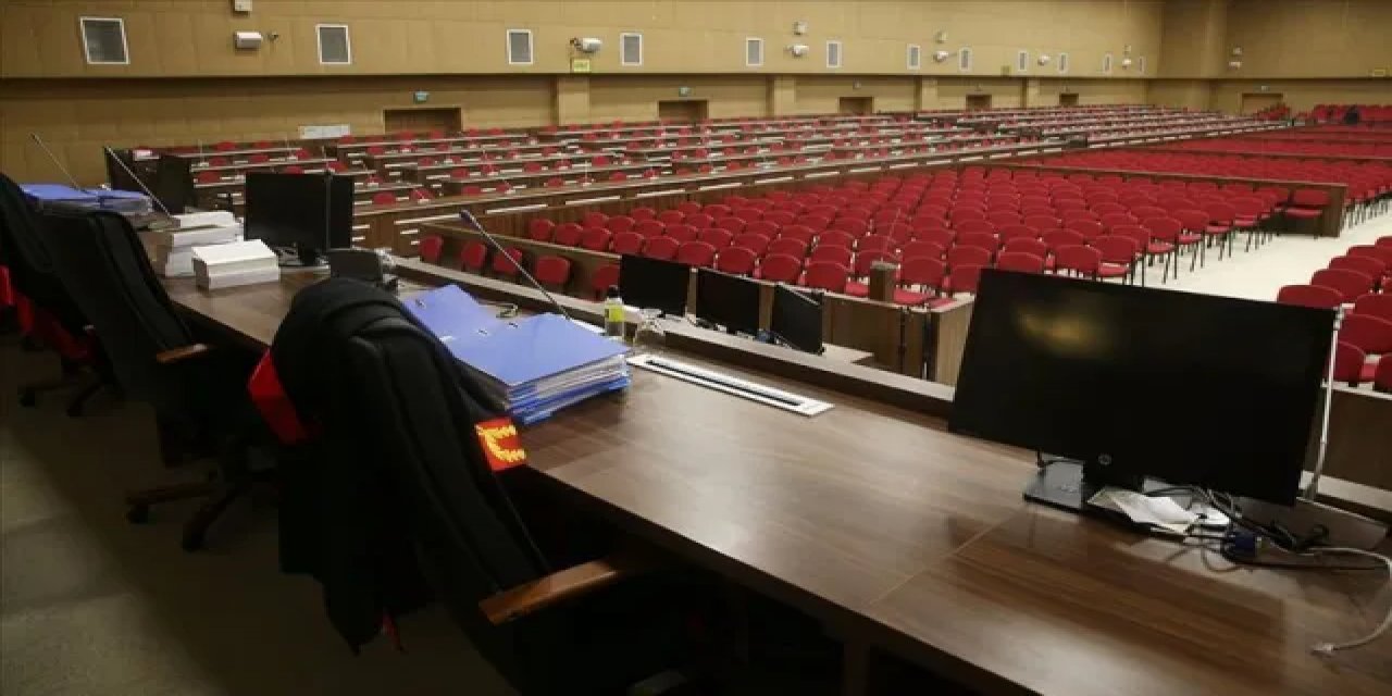 Bolu'da Adliyede Uyuşturucu Sattığı İddia Edilen Temizlik Görevlisinin Yargılanması Sürdü