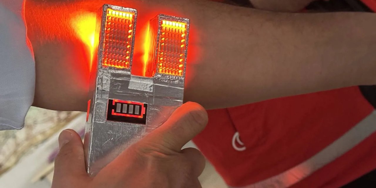 Fizik Öğretmeni "Damar Bulucu" Cihaz Geliştirdi: Farklı Işık Dalga Boyları Kullandık