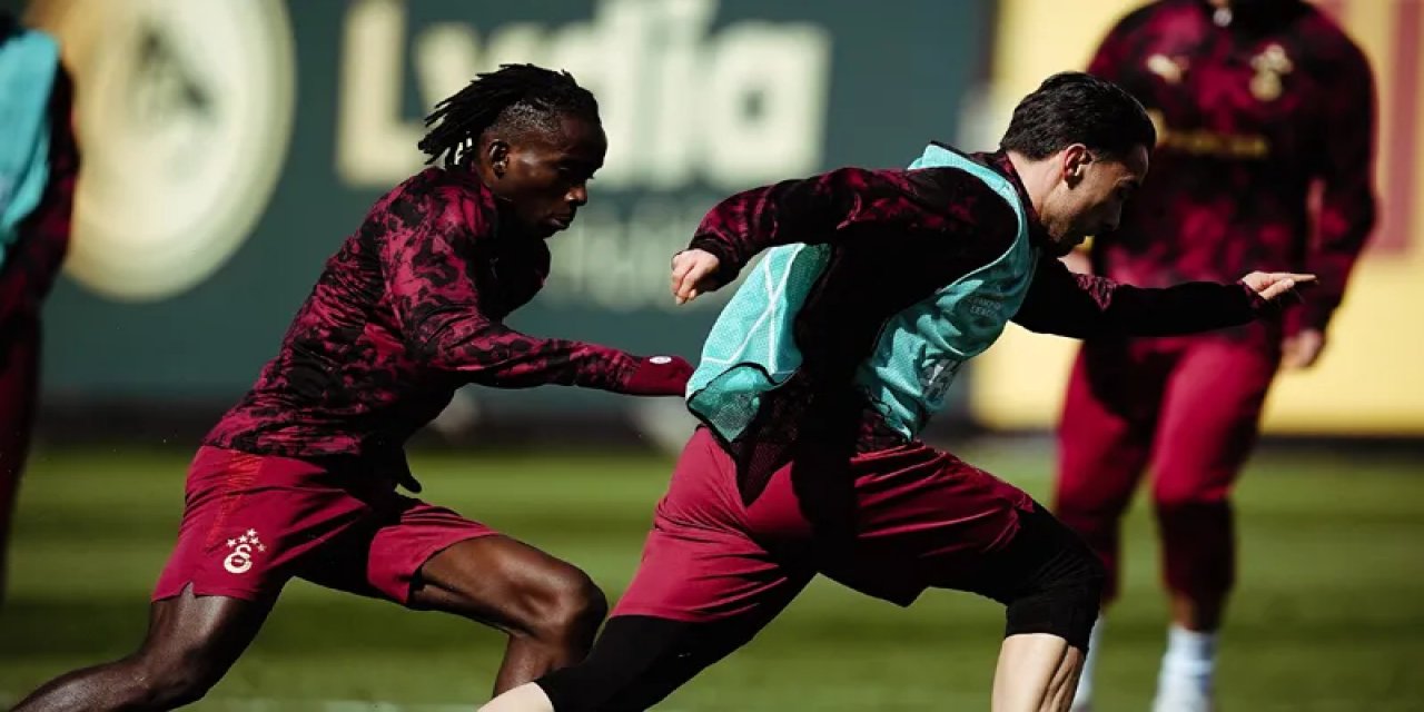 Galatasaray Lige Döndü; Başakşehir 11'i Netleşti