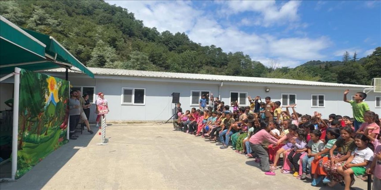 YEDAŞ'ın "Enerji Takımı" Tiyatrosu Ordu'da Çocuklarla Buluştu