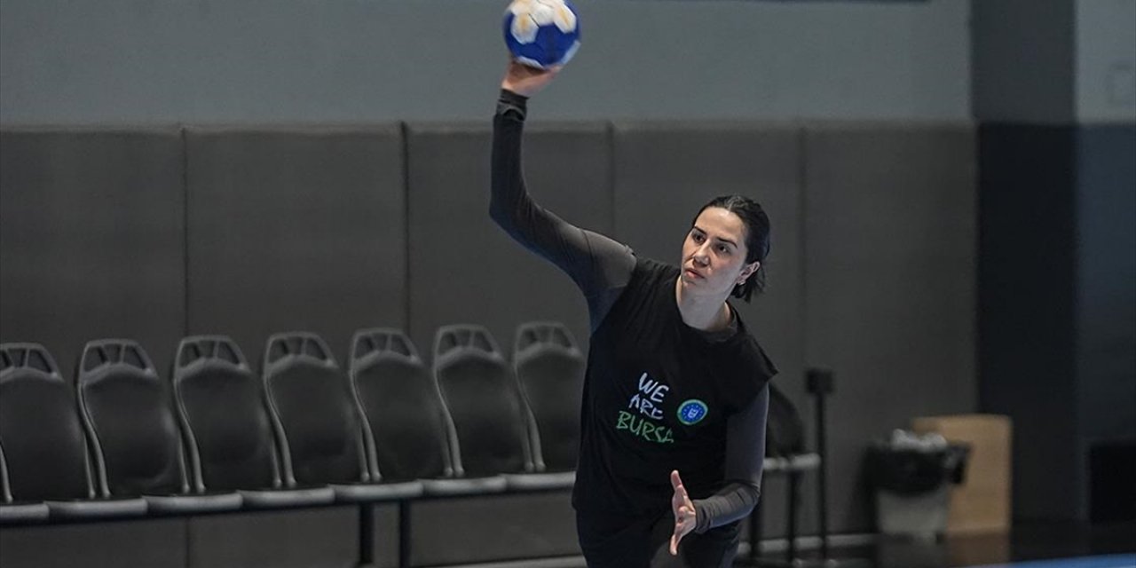 Bursa Büyükşehir Belediyespor Kadın Hentbol Takımı, Şampiyonluğa Odaklandı