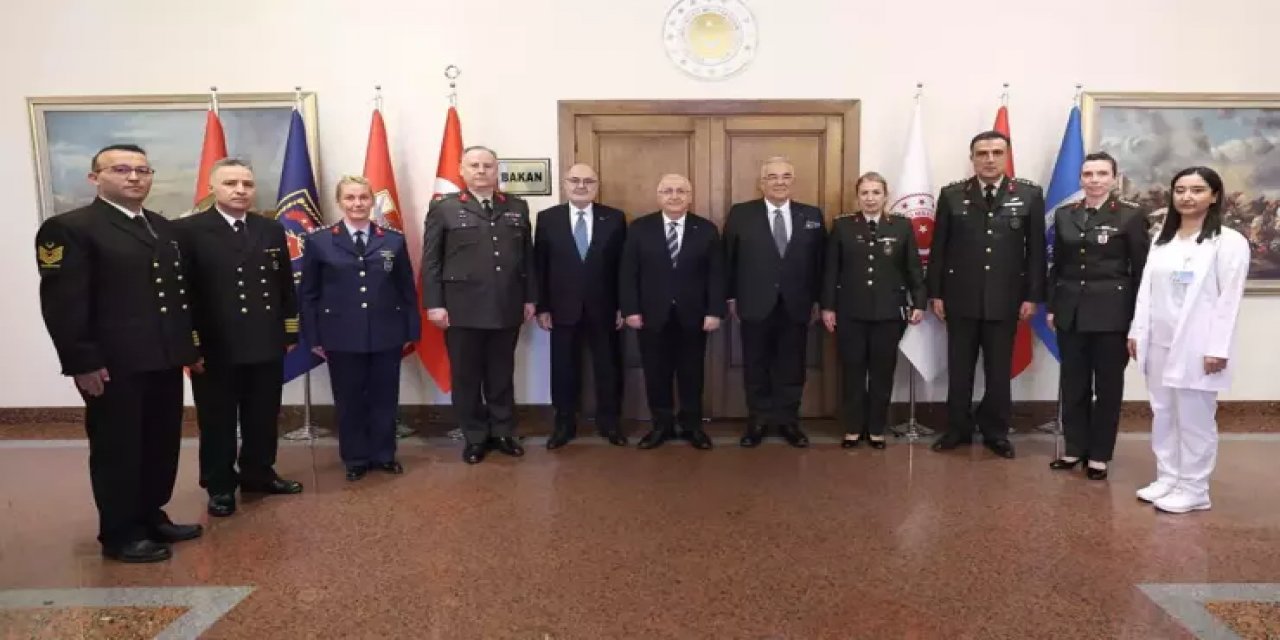 Bakan Güler, 14 Mart Tıp Bayramı Münasebetiyle MSB Sağlık Personeli İle Buluştu