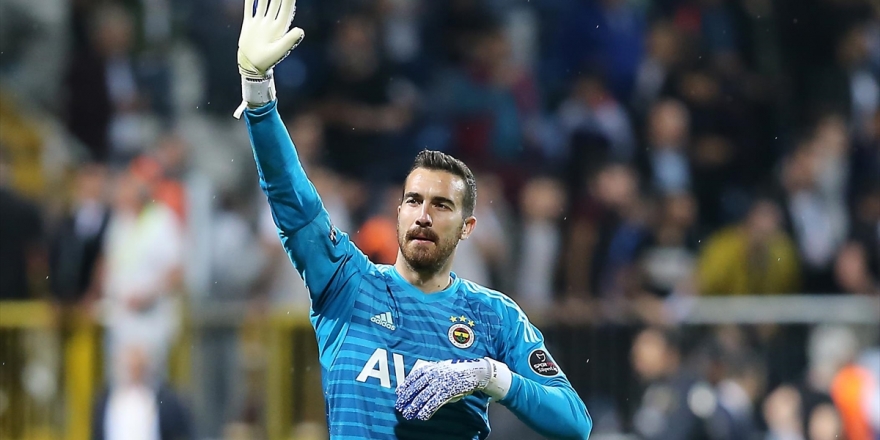 Fenerbahçe Kalecisi Harun Tekin'de Akciğer Enfeksiyonu