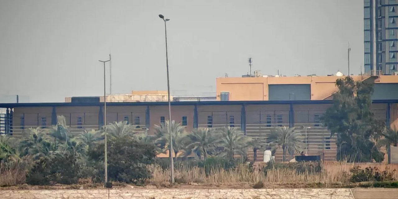 ABD’nin Bağdat Büyükelçiliğine Füze Saldırısı Düzenlendi