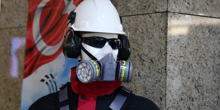 Türkiye'de Ürettikleri Maskeleri 20 Ülkeye İhraç Ediyorlar