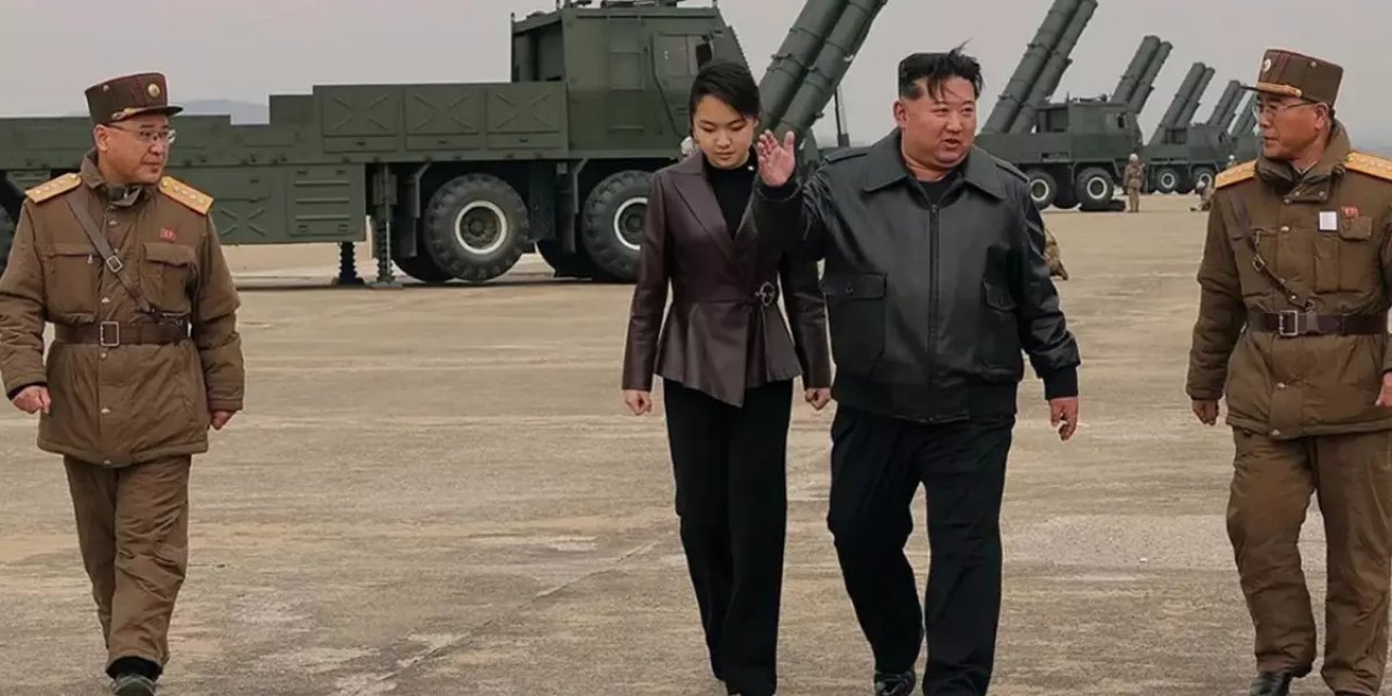 Kim ve Halefinden ABD'ye Tarihi Mesaj! Testi Birlikte İzlediler