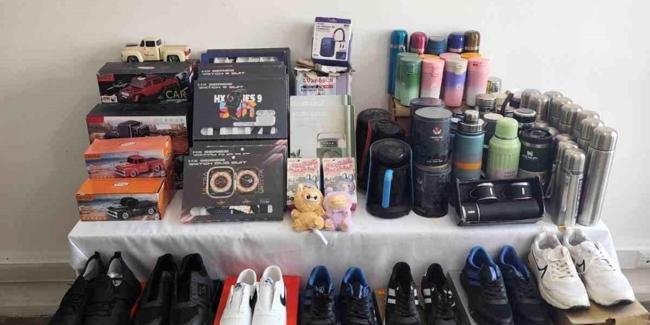 Van'da 209 Parça Kaçak Eşya Ele Geçirildi