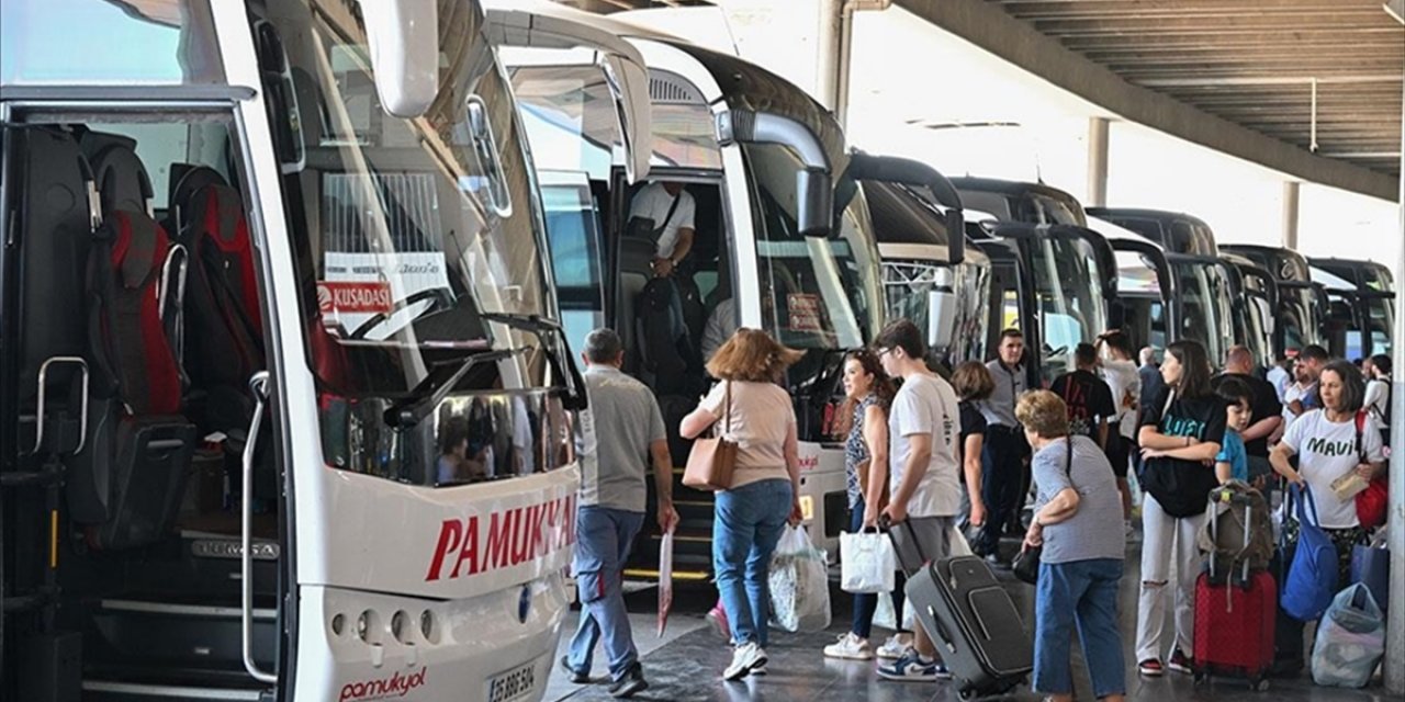 İstanbul'da Bayram Öncesi Otobüs Biletlerinin Yüzde 90'ı Tükendi