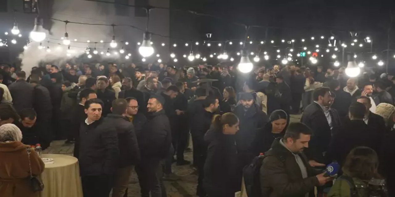 Ankara’nın Kalbinde Sahur Buluşması: Saraçoğlu’ndaki Buluşmaya Sürpriz Ziyaret