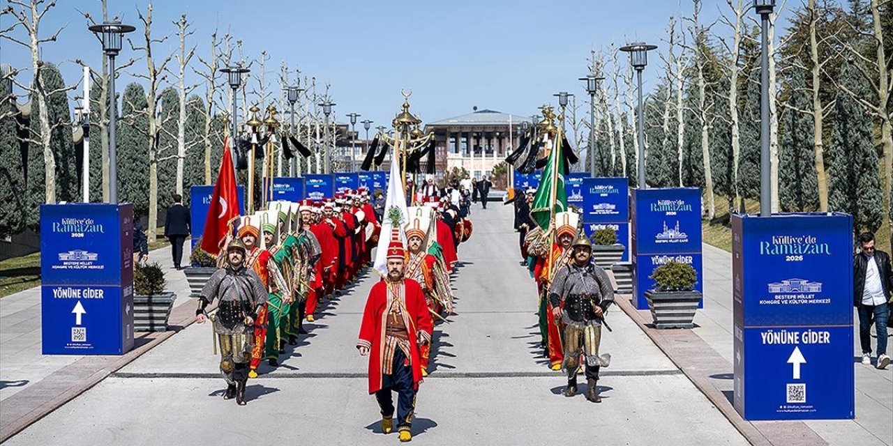 "Külliye'de Ramazan" Etkinliklerinde Jandarma Mehteran Komutanlığı Konser Verdi