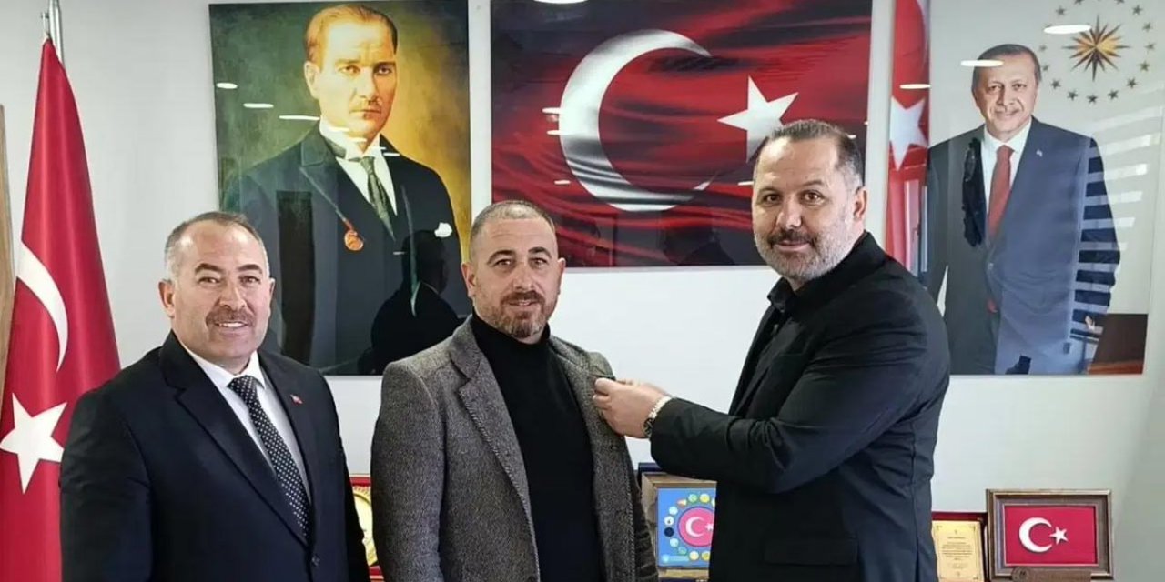 Partisinden İstifa Edip AK Parti'ye Geçti!