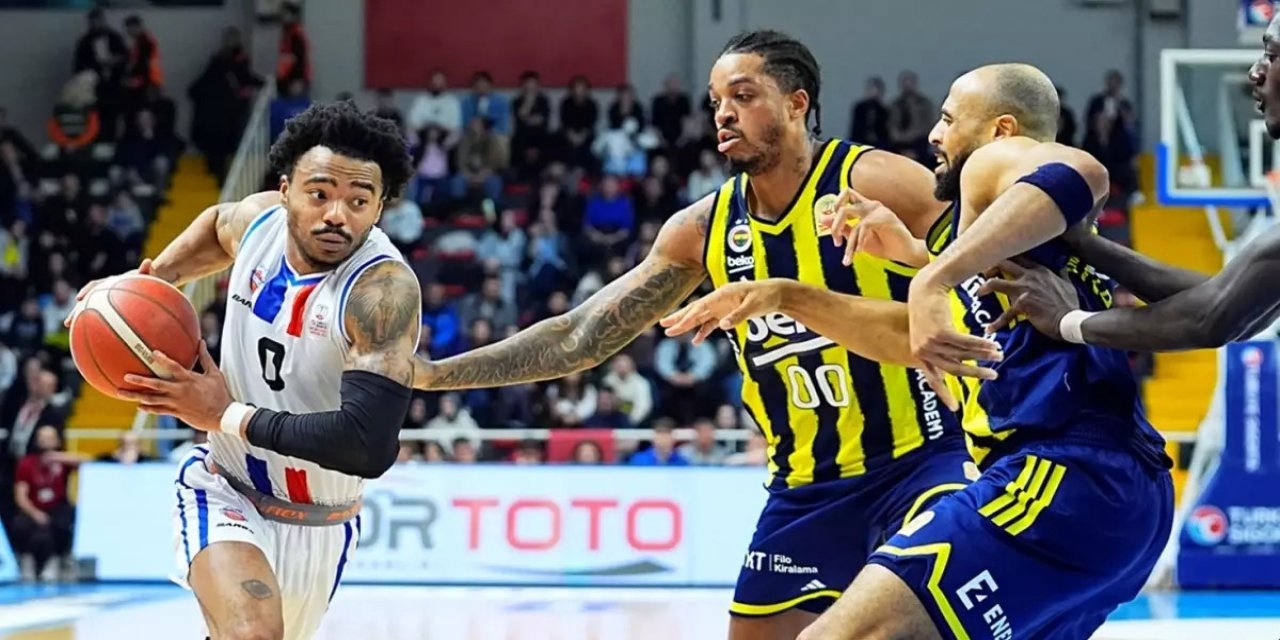 Büyükçekmece-Fenerbahçe Maçında Olay: Başkanın Talimatıyla Kadın ve Çocuklar Darp Edildi