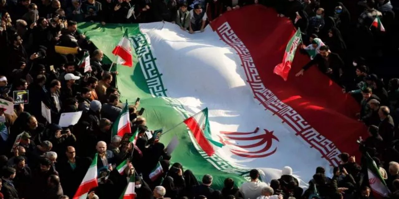 İran'da "Casusluk Operasyonu: ABD Ve İsrail Saldırılarının Ardından 500 Kişi Gözaltına Alındı