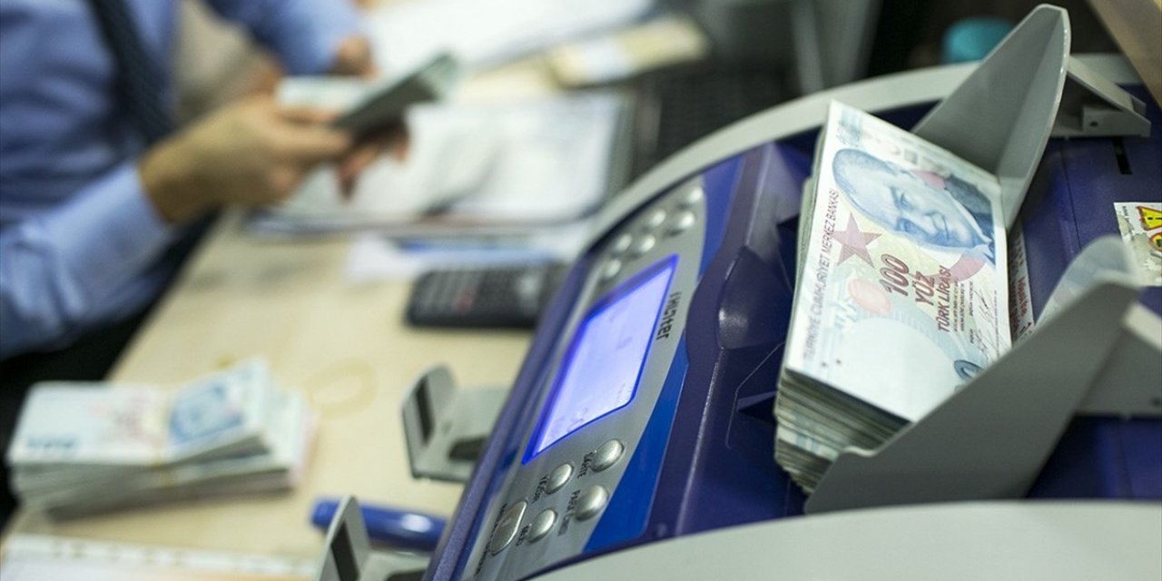 Aile ve Gençlik Fonu'ndan Genç Çiftlere Sağlanan Destek 10 Milyar Lirayı Aştı