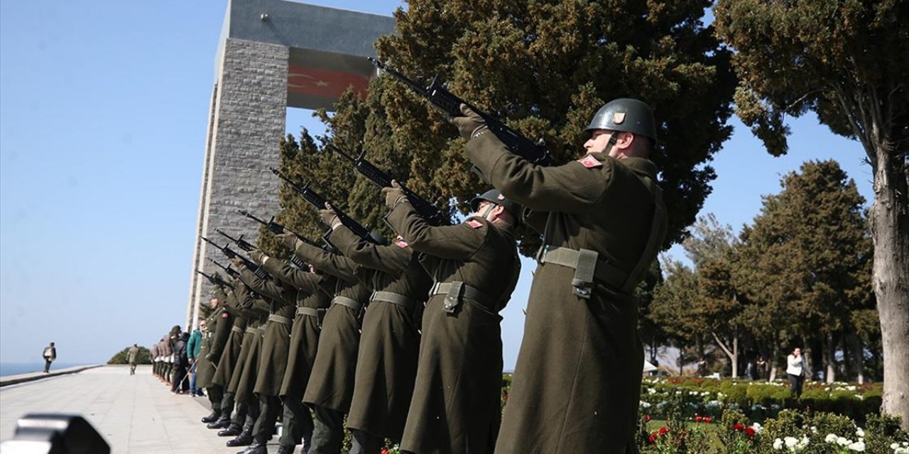 Gelibolu Yarımadası'nda Çanakkale Deniz Zaferi Törenlerinin Provası Yapıldı