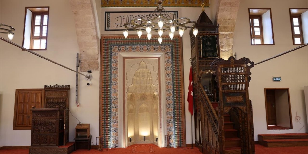 Depremde Hasar Gören Kahramanmaraş'ın Simgelerinden Ulu Cami Yeniden İbadete Açıldı