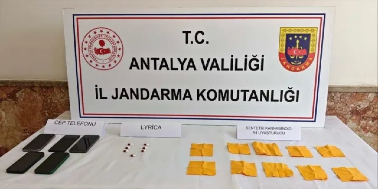Antalya'da Uyuşturucu Operasyonunda 7 Zanlı Tutuklandı
