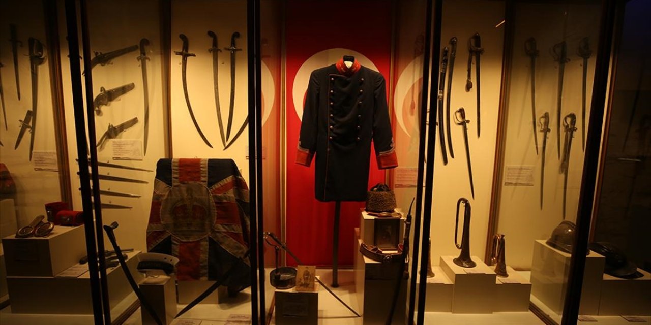 Şehit Subayın 111 Yıllık Emanetleri Çanakkale Deniz Müzesi'nde Sergileniyor