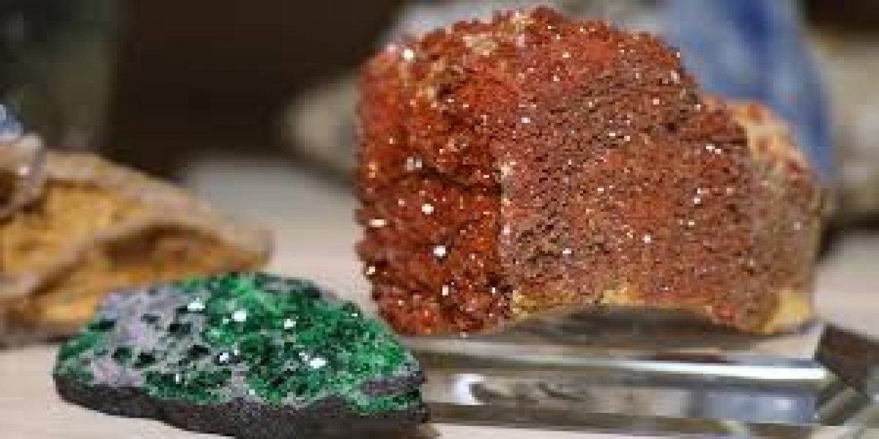 Doğanın Enerji Kaynakları: Kristal Şifa Uygulamaları Ve Günlük Hayatta Doğal Taşlar