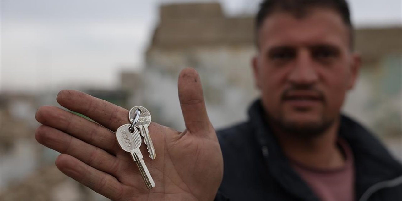 Suriyeli Abdülbari İçin 15 Yıldır Sakladığı Evinin Anahtarı "Umudun Başlangıcını" Simgeliyor