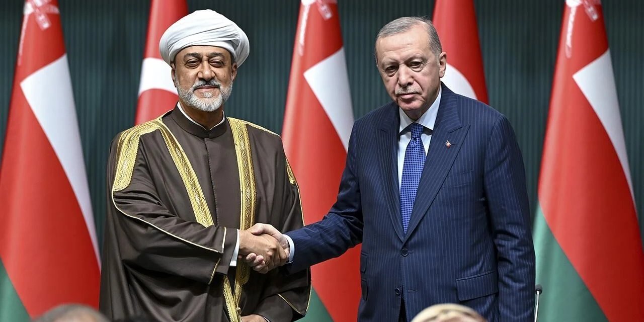 Cumhurbaşkanı Erdoğan Umman Sultanı İle Görüştü