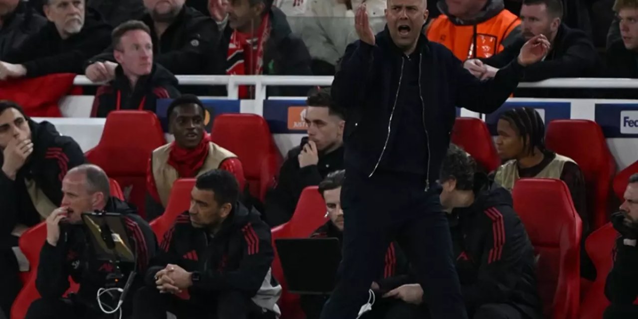 Arne Slot'tan Flaş İtiraf: Sakatlanması Bizim İşimize Geldi