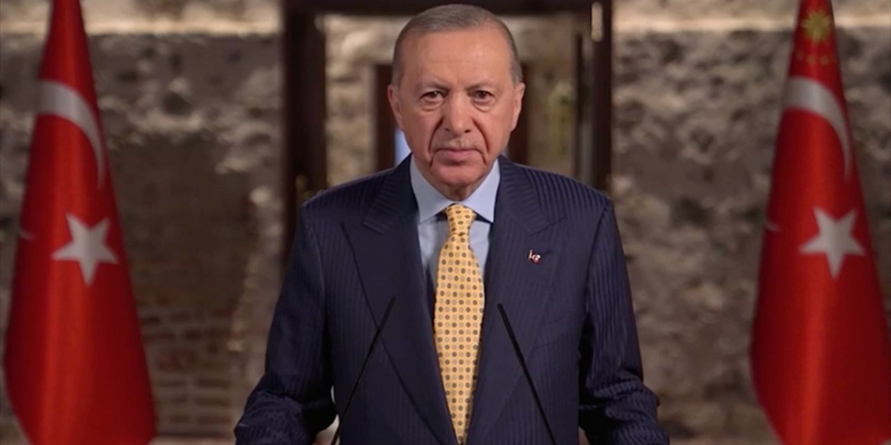 Cumhurbaşkanı Erdoğan: Milletimizin Huzur ve Güvenliğini Tahkim Edecek Adımları Atmaya Devam Ediyoruz
