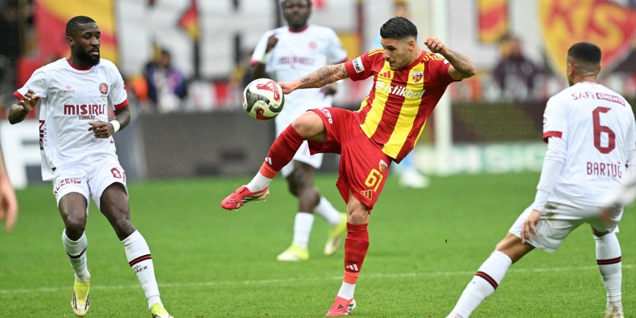 Kayserispor, Fatih Karagümrük'ü Mağlup Etti