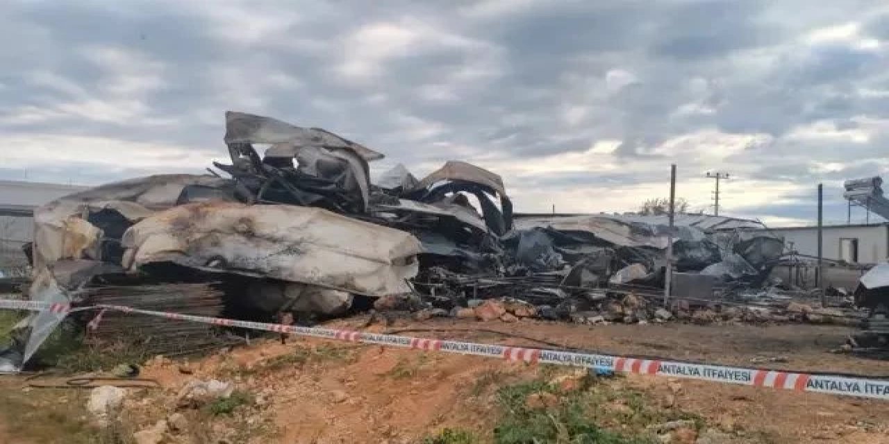 Antalya'da Yangın Faciası: 5'i Çocuk 6 Ölü