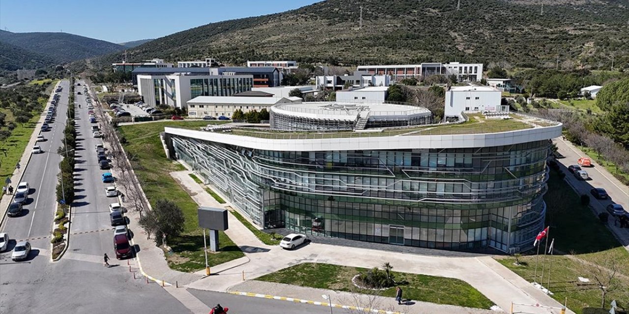 Teknopark İzmir, 2028 Yılında 1 Milyar Dolarlık Yüksek Teknoloji İhracatı Hedefliyor