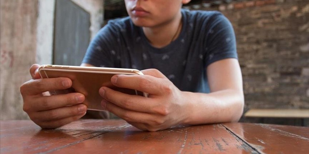 Çocuklar İçin Sosyal Medyada Güvenli Kullanım Kritik Önem Taşıyor