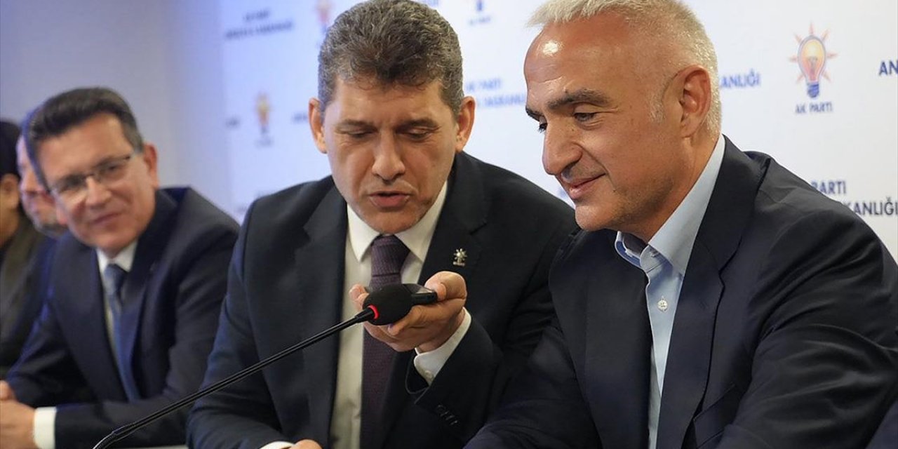 Cumhurbaşkanı Erdoğan, Ak Parti Antalya Teşkilatıyla Telefonda Bayramlaştı