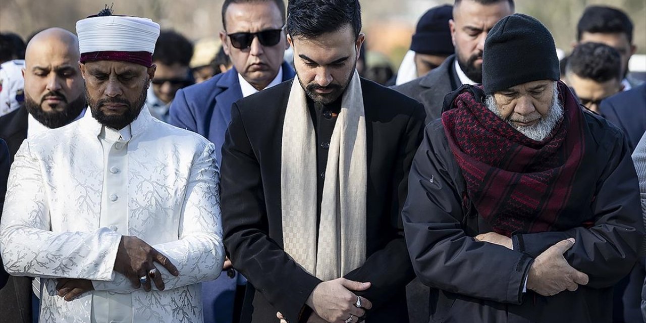 New York Belediye Başkanı Mamdani, Görevdeki İlk Bayram Namazını Kıldı