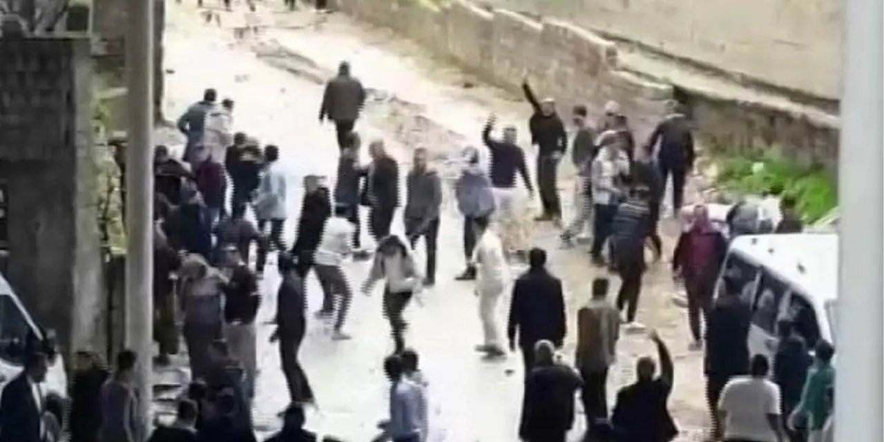 Bayram Günü Mahalle Savaş Alanına Döndü! 3 Ölü, 22 Yaralı