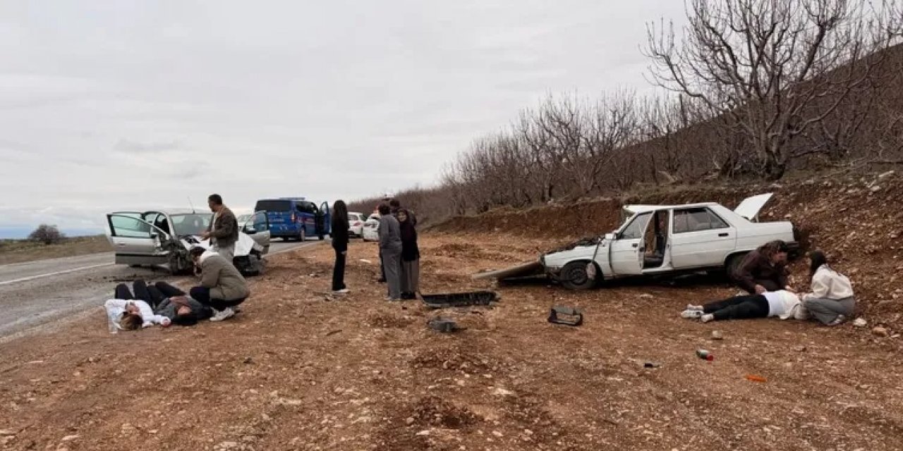 Denizli'deki Trafik Kazalarında 8 Kişi Yaralandı
