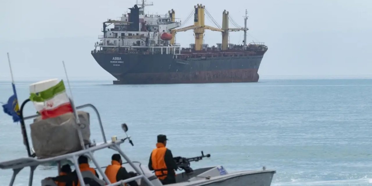 "Hürmüz Boğazı'nı Kapatmadık" Diyen İran'dan Japonya'ya Geçiş İzni