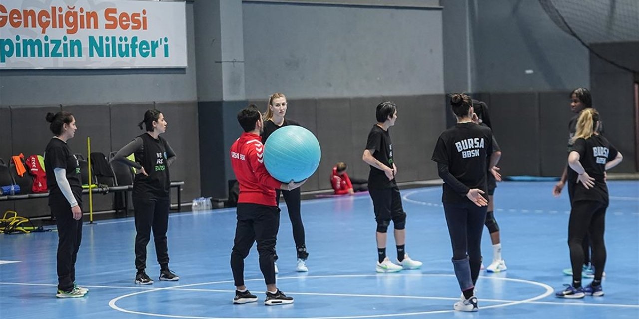 Bursa Büyükşehir Belediyespor Kadın Hentbol Takımı, Avrupa'da Tur Peşinde