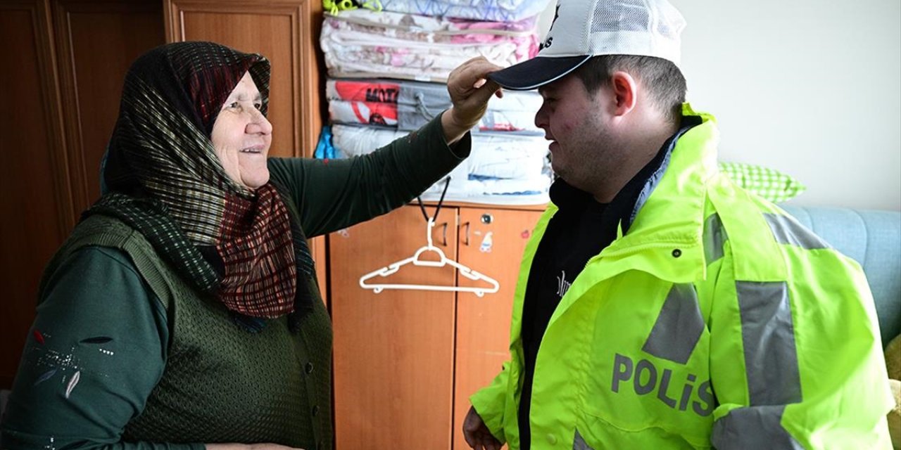 Down Sendromlu Fırat Emniyetin "Gönüllü Personeli" Oldu
