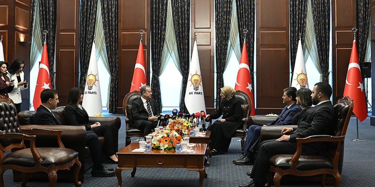 Ak Parti Genel Merkezi'nde Siyasi Partiler Arası Bayramlaşma