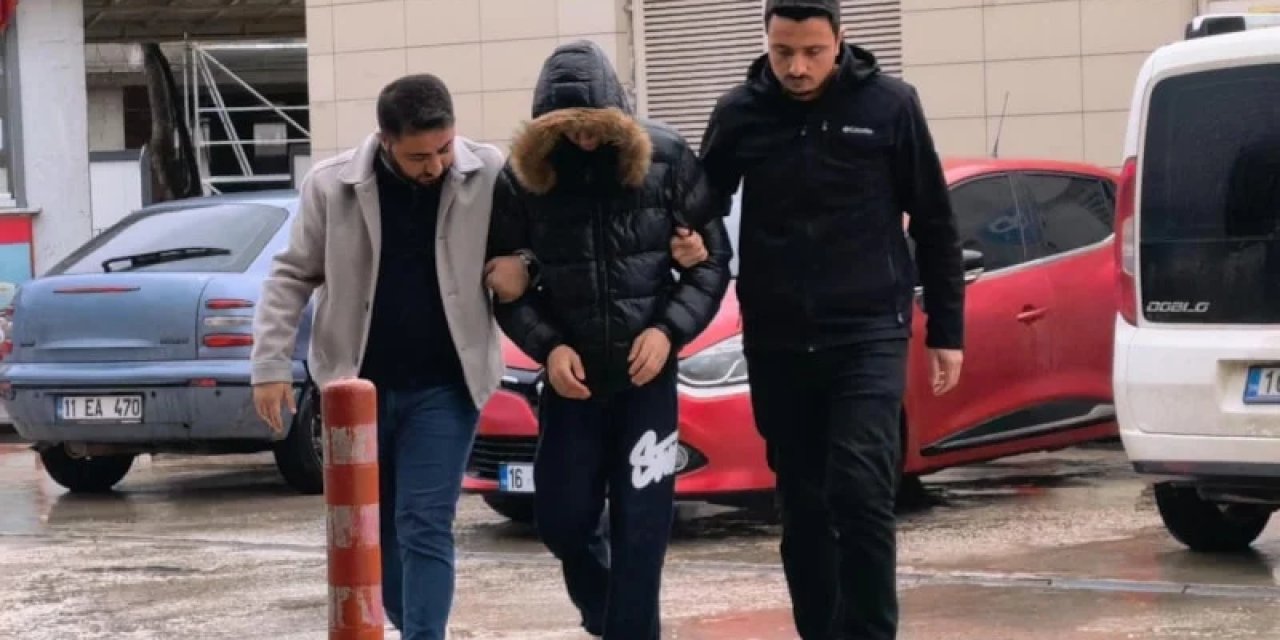 Bursa'da Cami İçerisinde Soyunarak Küfürlü Tiktok Videosu Çeken Şahıs Tutuklandı