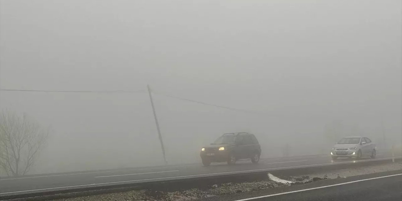 Denizli'de Yoğun Sis Ulaşımı Olumsuz Etkiledi